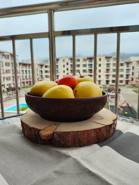 Уютная квартира в предгорье - окна на бассейн