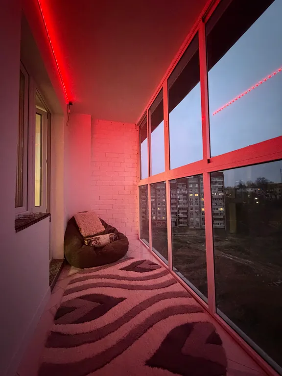 Двухкомнатная новая квартира в центре