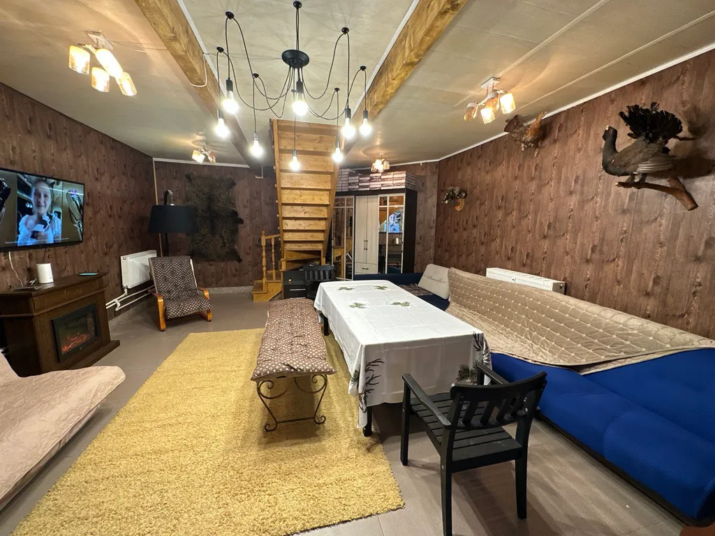 Дом у метро