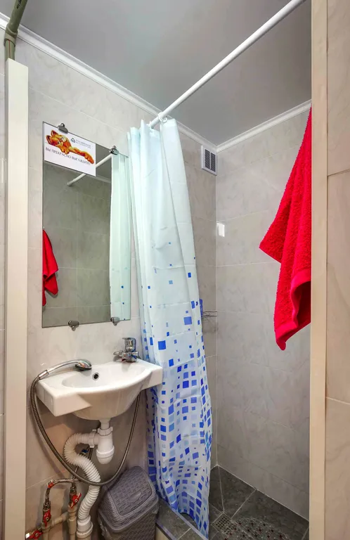 Отличный бюджетный вариант студии на Розыбакиева