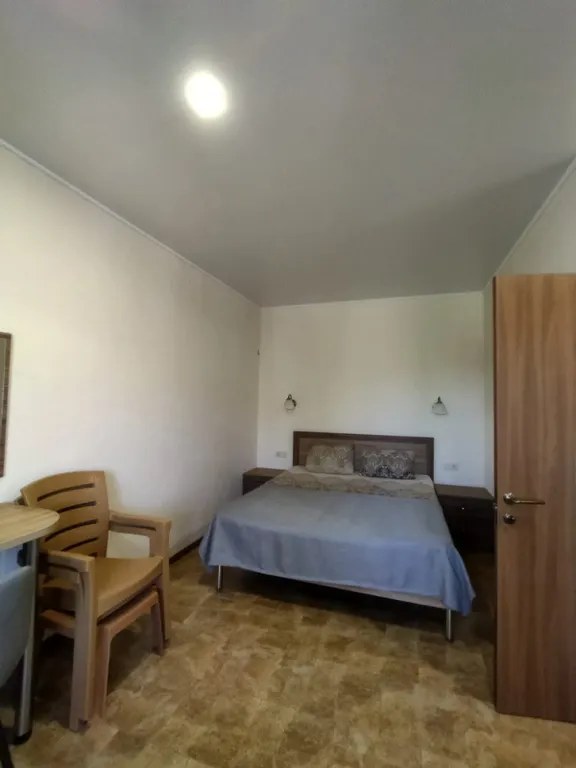 Этаж в доме с отдельным двором