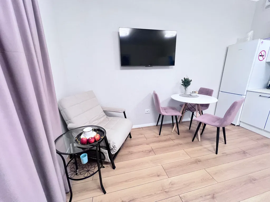 Квартира Квартира с новым ремонтом — Янино-1