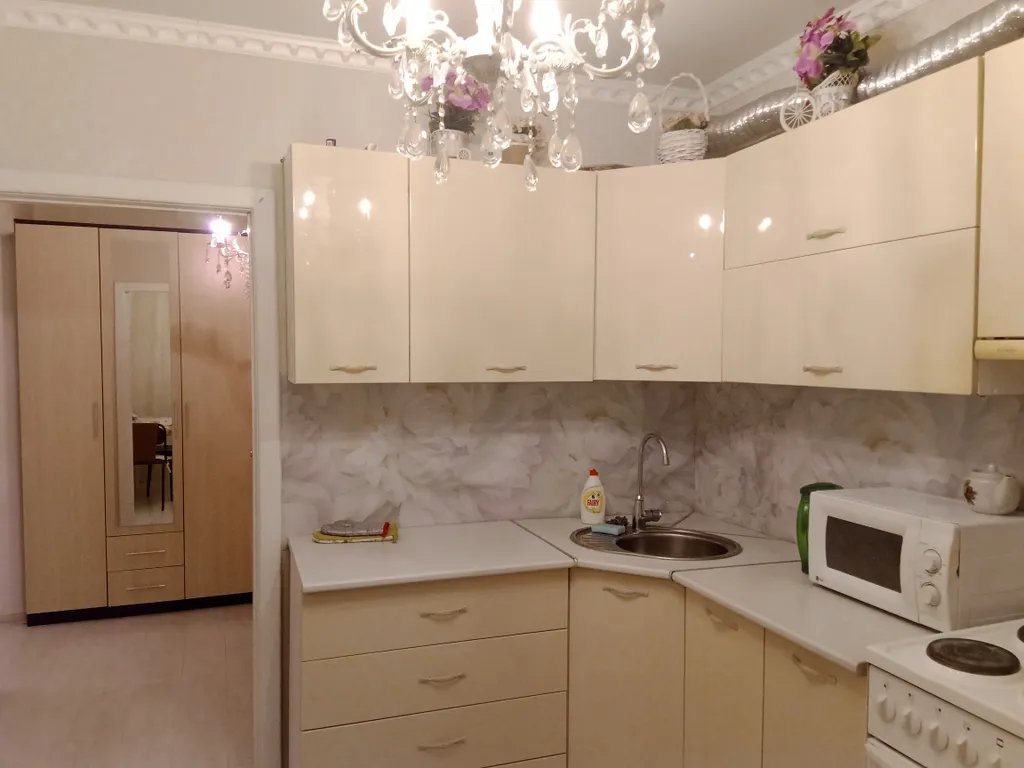 Уютная квартира с хорошим ремонтом в светлых тонах