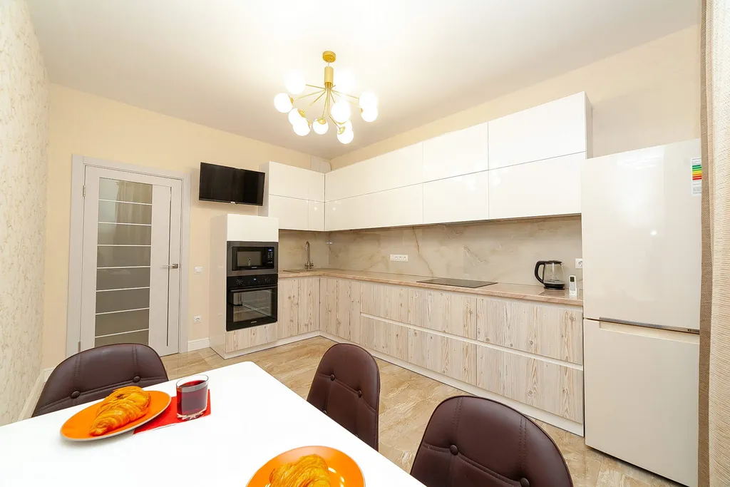 Квартира Уютная двухкомнатная квартира — Мирное