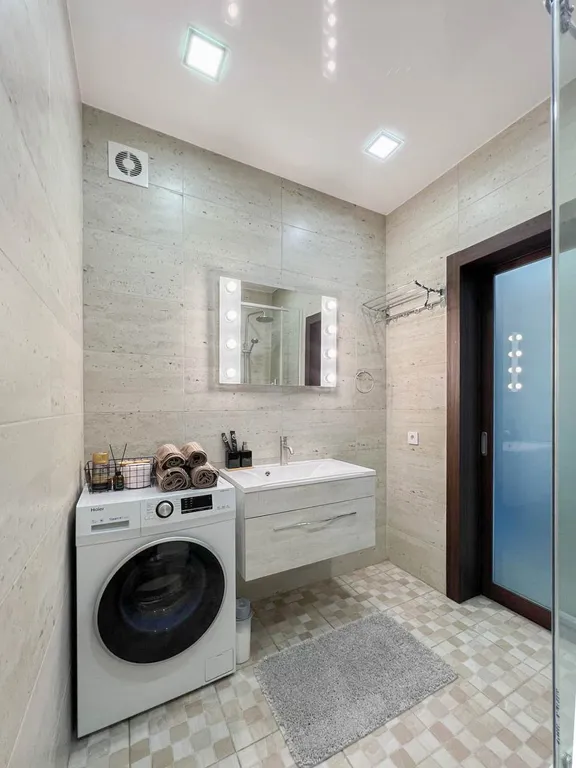 Студия в центре города Бабушкина, 99Б