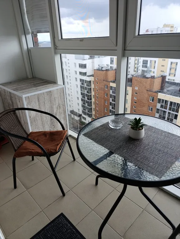 Солнечная квартира с красивым видом на город