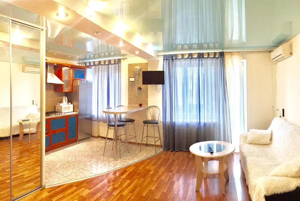 Студия на Набережной рядом Сарниито