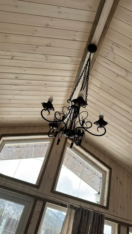 Уютный коттедж с видом на горы