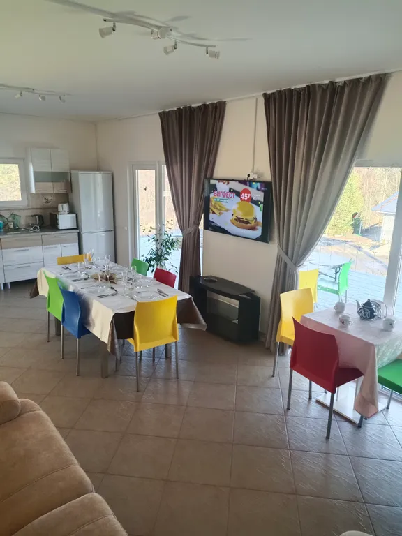 Уютный дом с русской баней на пруду у леса