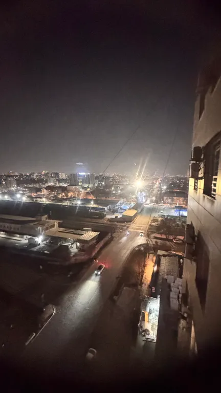 Золотой квадрат с панорамным видом