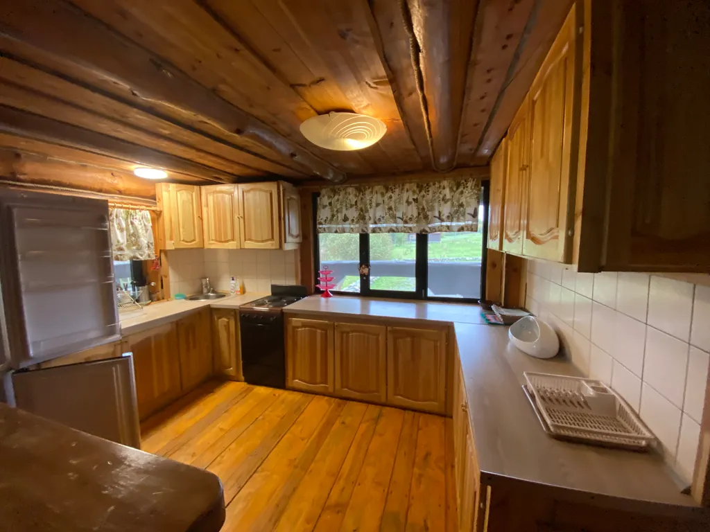 6-комнатный Дом