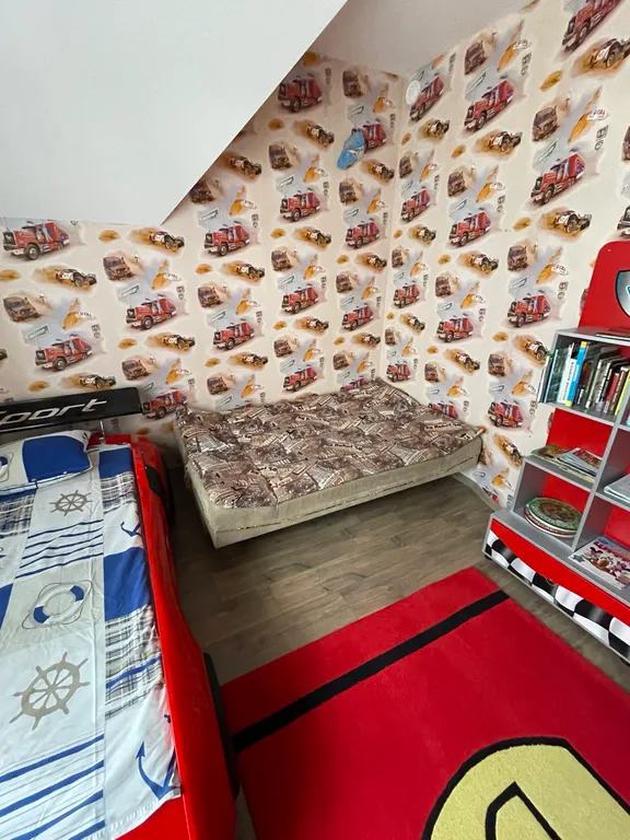 Уютный дом с дизайнерским ремонтом