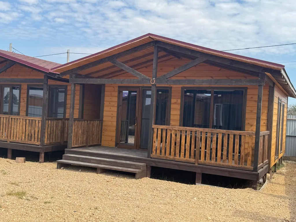 Гостевой комплекс Golden House на первой береговой линии