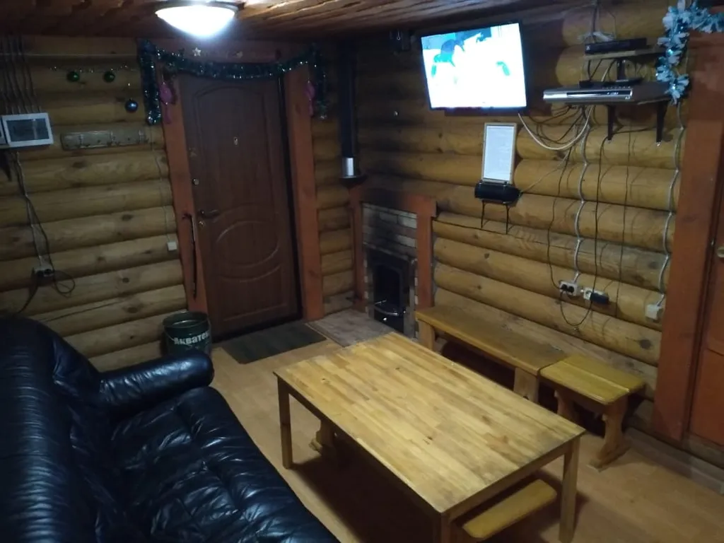 Коттедж Дом с баней и кухней — Бор