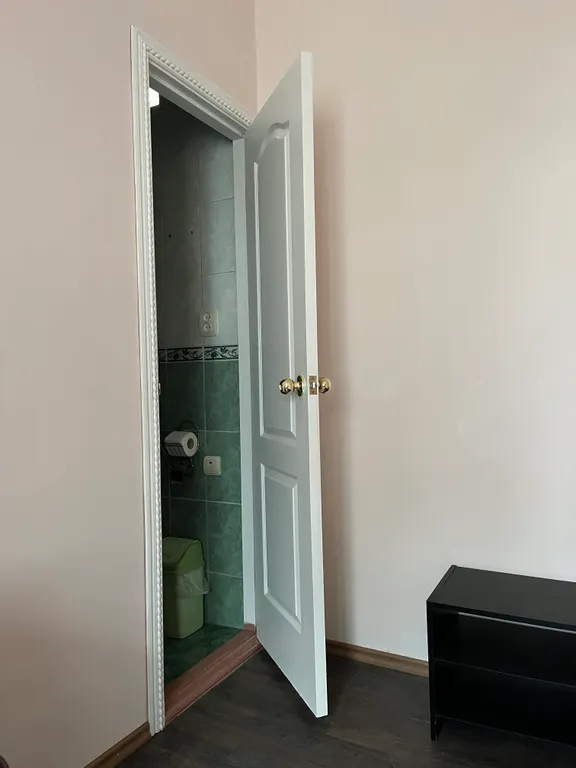 Дом с 2 комнатами и личным большим двором