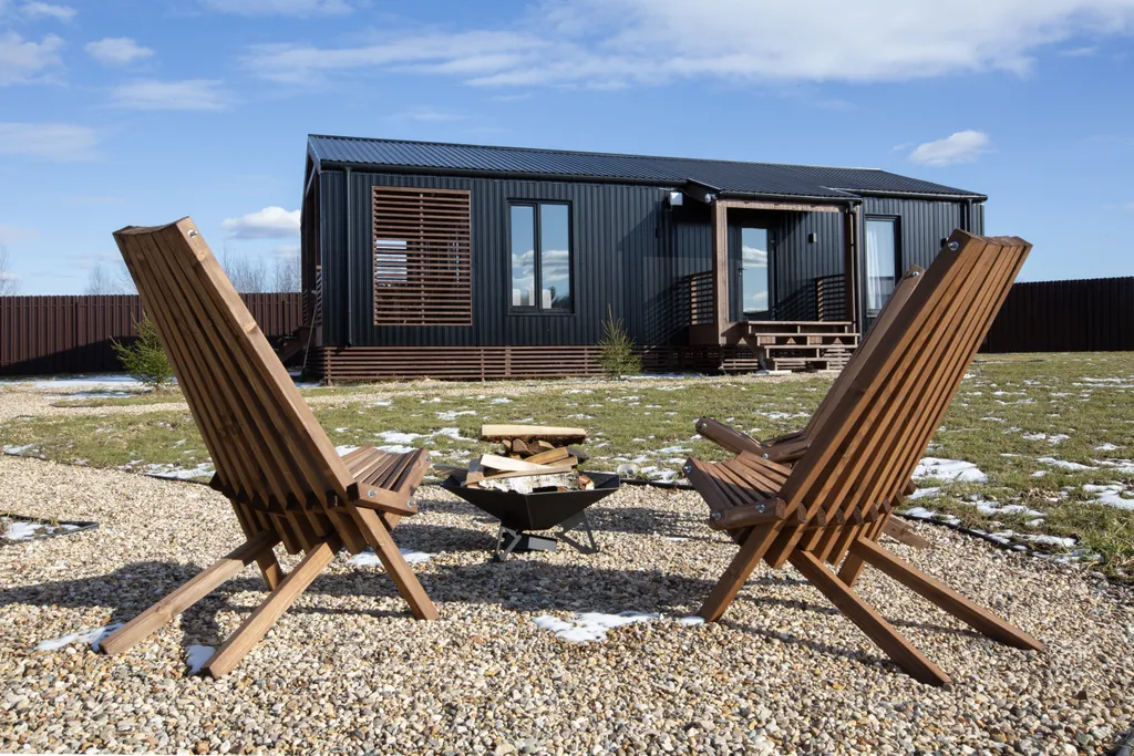 Новый стильный барнхаус с видом на лес