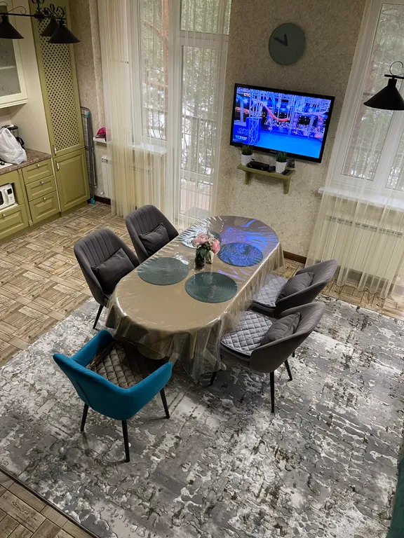 Двухуровневый апартамент с видом на горы