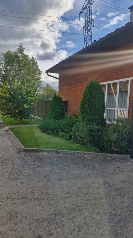 Дом с баней и парковкой