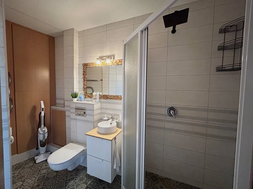 Квартира в тихом районе семеновского озера, парка, памятника Алеши