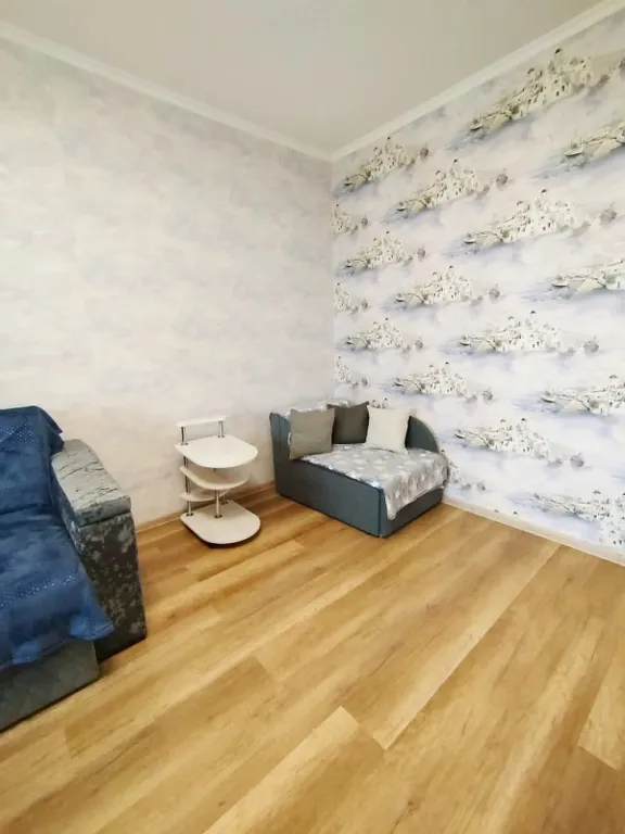 Замечательная квартира в районе 7 горбольницы с видом на горы