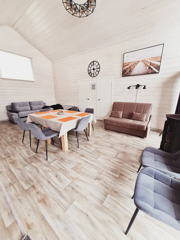 Дом на берегу водохранилища