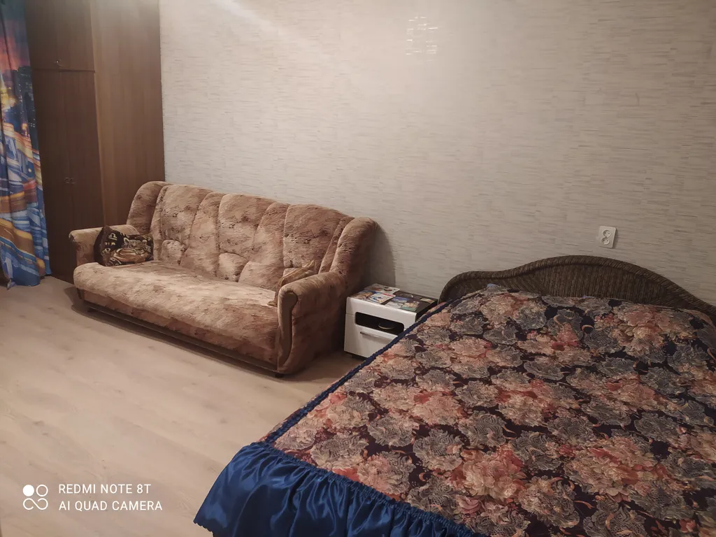 Уютная квартира с видом на склон