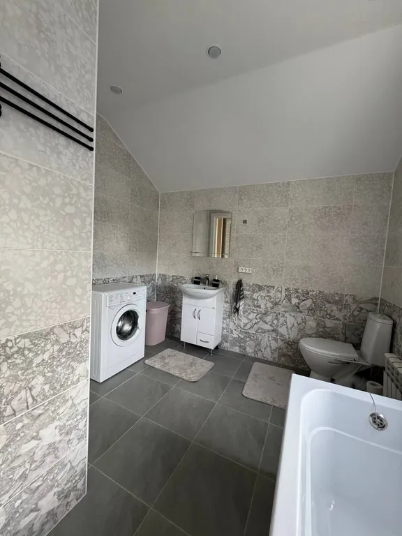 Уютный дом с панорамными окнами