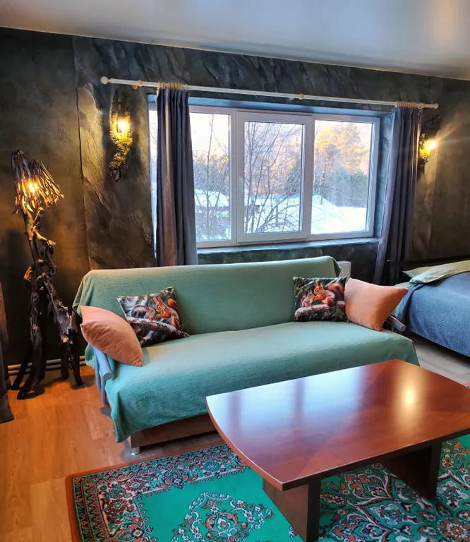 Дом в сосновом лесу