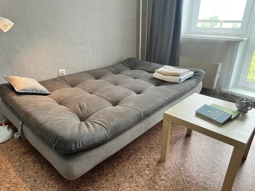 "В Гости!" на Строителей 90Б (1к квартира рядом с Термоленд)