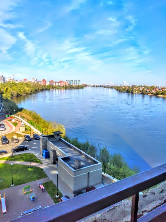 Видовая квартира-студия на самом берегу Невы — аренда посуточно в Санкт-Петербург