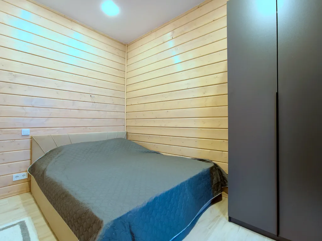 Коттедж Таунхаус на Красном озере — Светлое