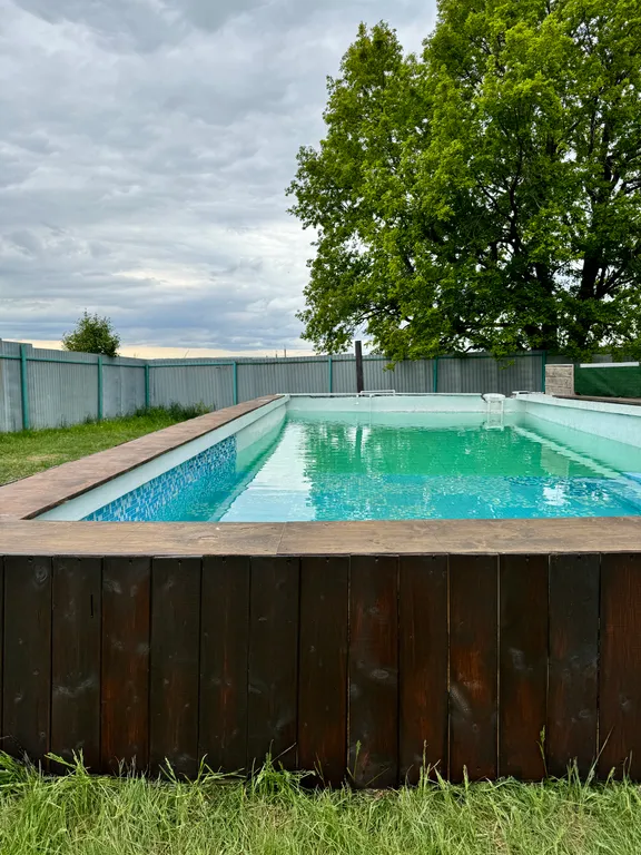 Срубовой дом с большим бассейном и шикарным видом на Жигулевские горы