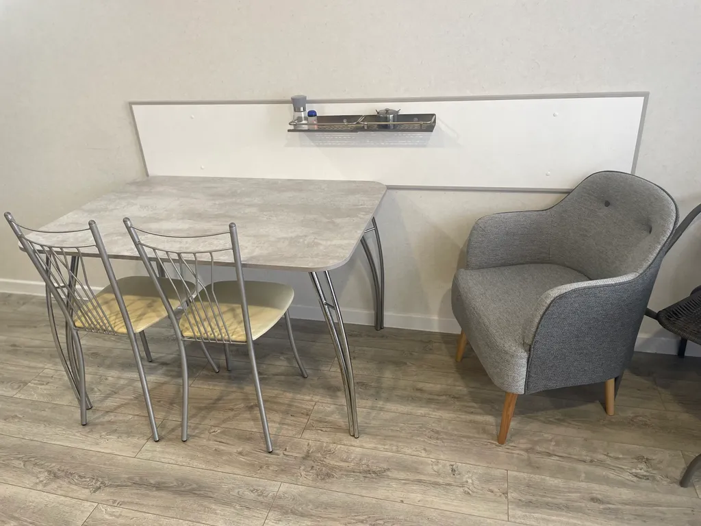 Просторная квартира с видовым балконом близ Питьевой Галереи Санатории