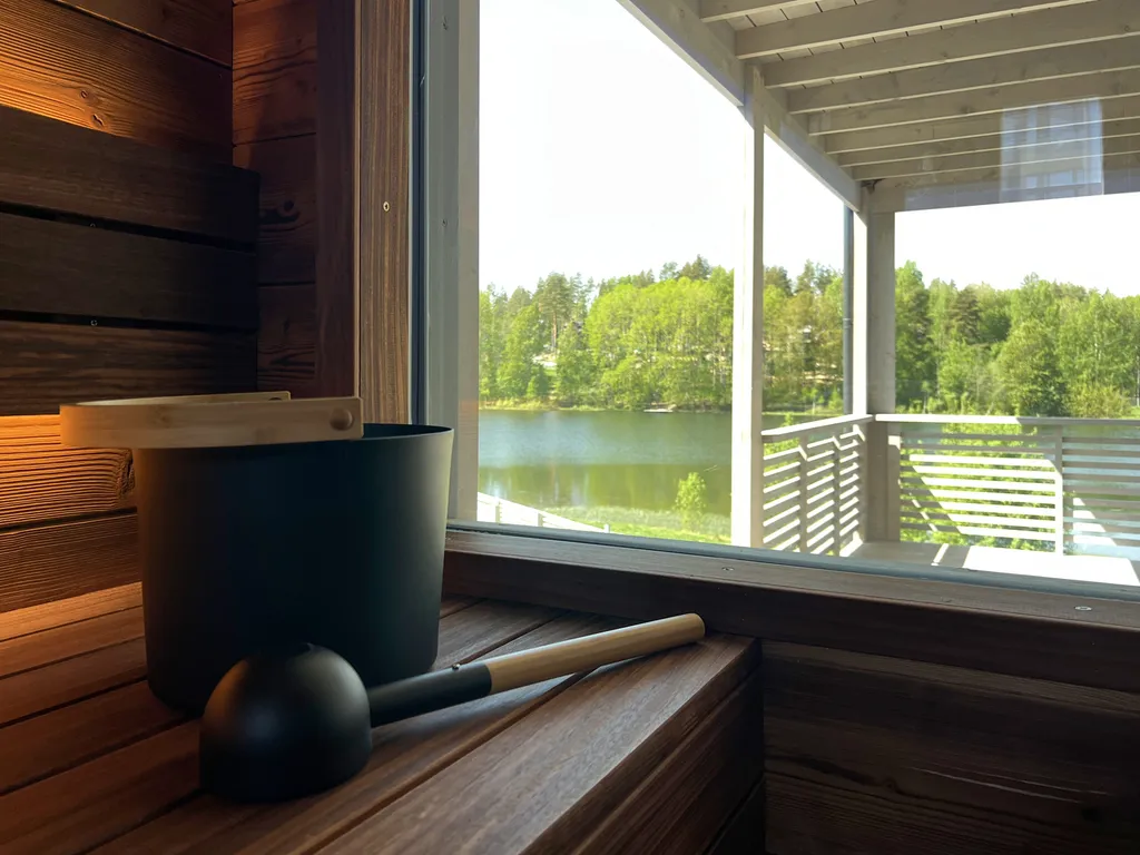 Дом-студия с сауной на озере