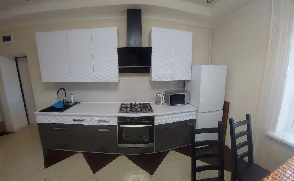 Апартамент 3 в частном доме с тёплым бассейном