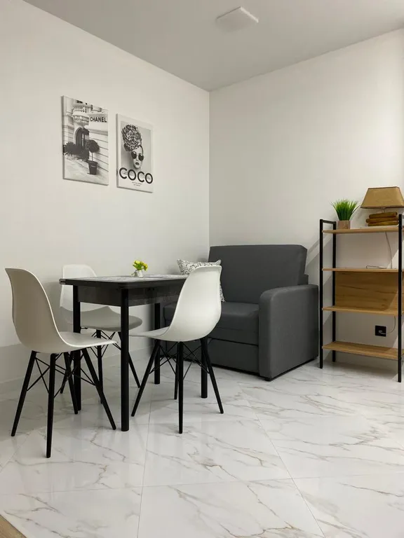 Белая студия сканди