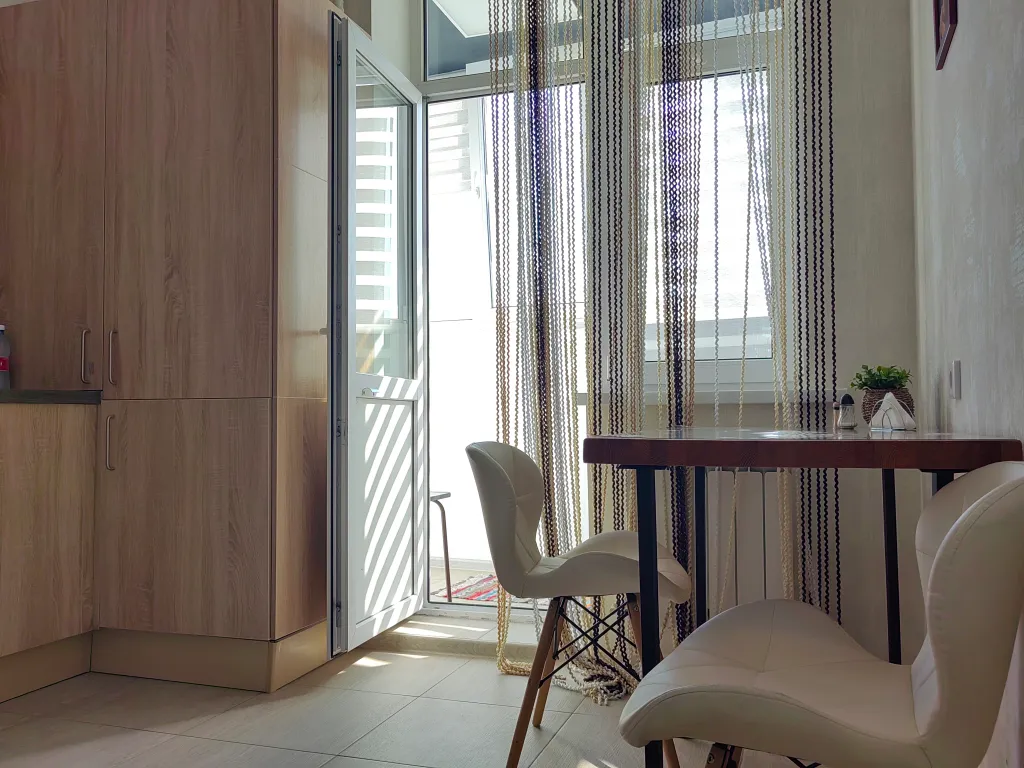 Из наших окон храм