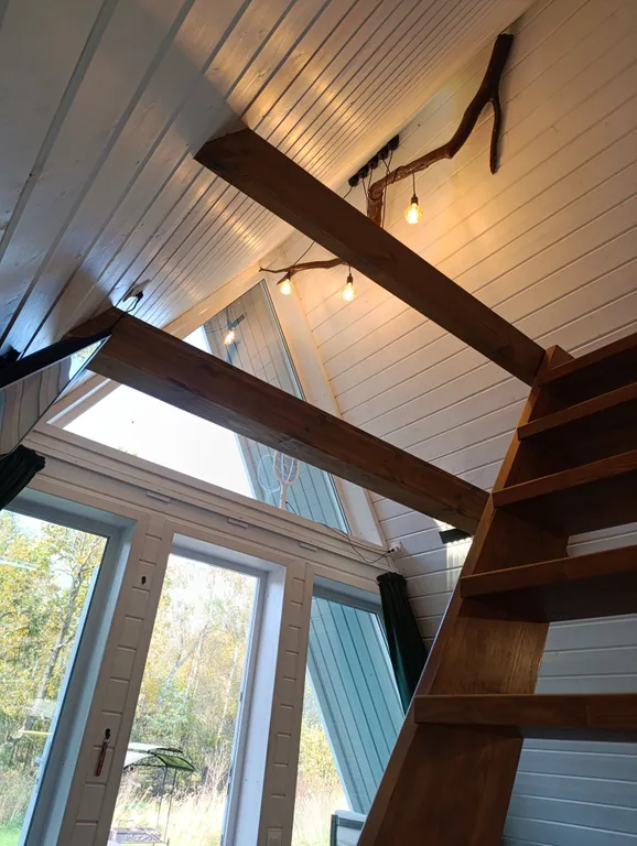 A-frame домик у леса