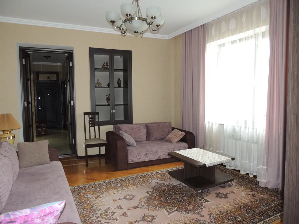 Квартира Апартаменты 3х комнатные с парковкой — аренда посуточно в Ялта