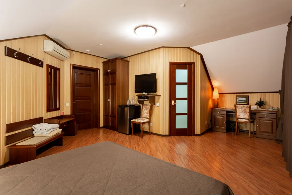 Дом с бассейном и баней для уединенного отдыха