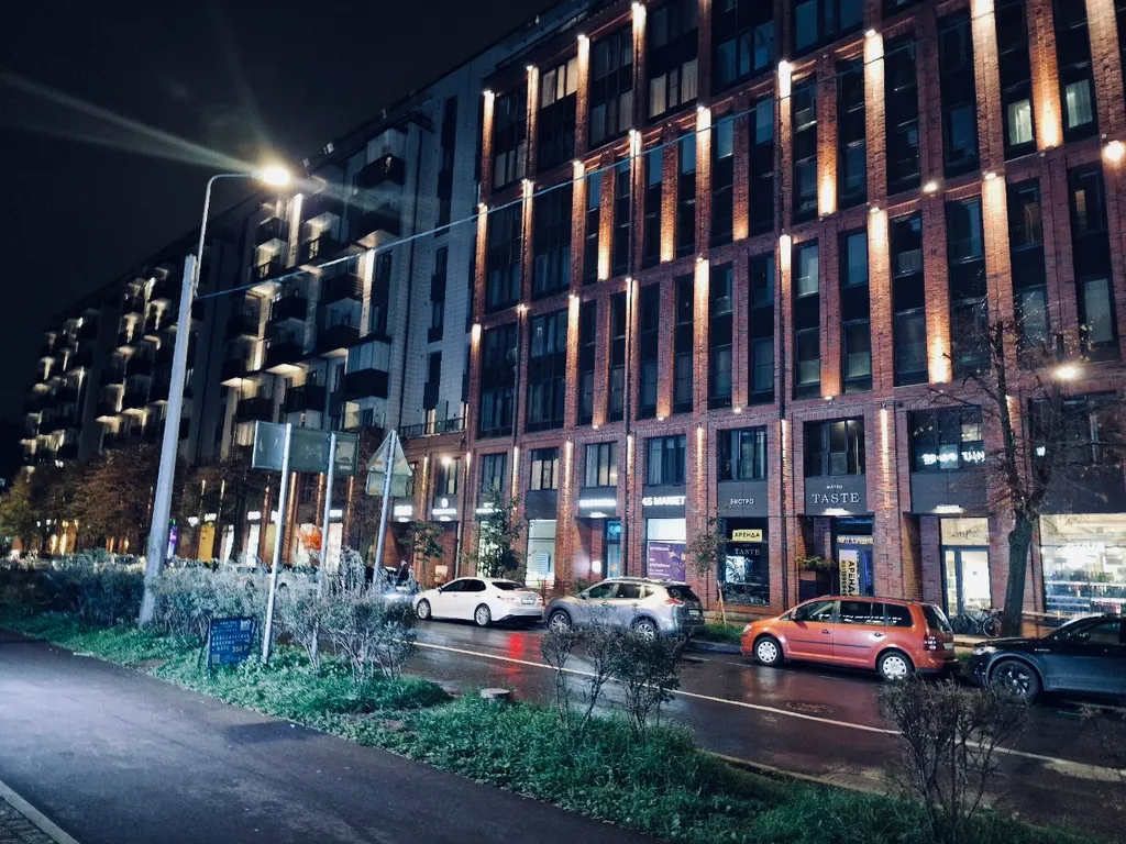 Квартира с качелями в центре у метро Горный институт