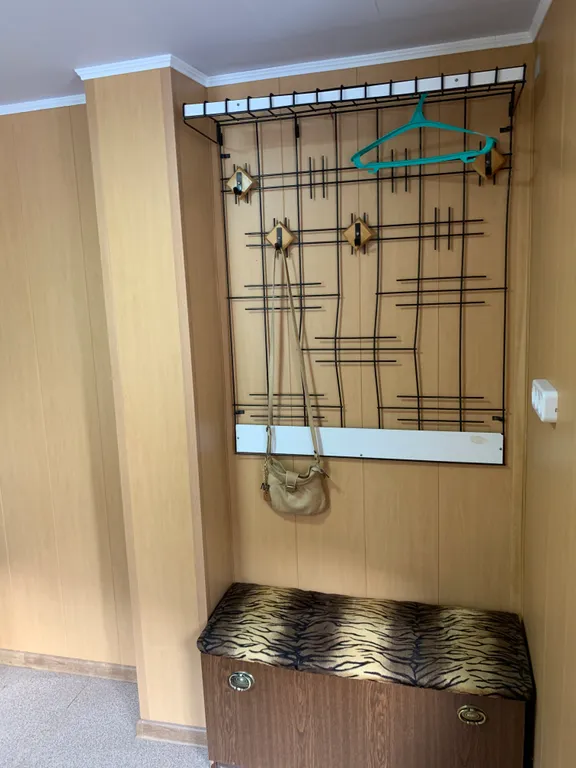 Дом со своим двором и парковкой