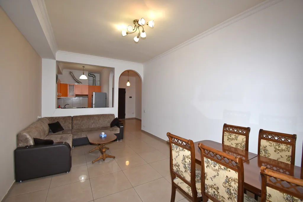 Светлая квартира в самом центре Еревана