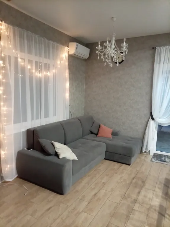 Дом с бассейном