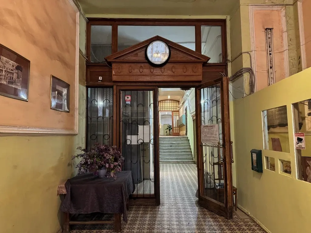 Квартира Уютная квартира Апарт-Комфорт у Тверской в историческом доме — Москва