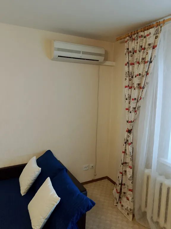 Удобная квартира в Центре, кухня 11 метров и большая открытая лоджия.