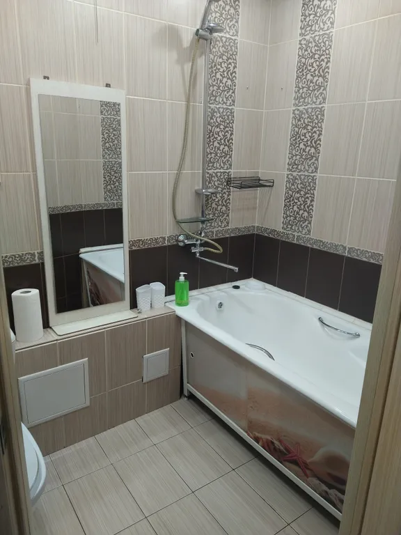 Уютная квартира рядом с парком Кирова и двумя университетам