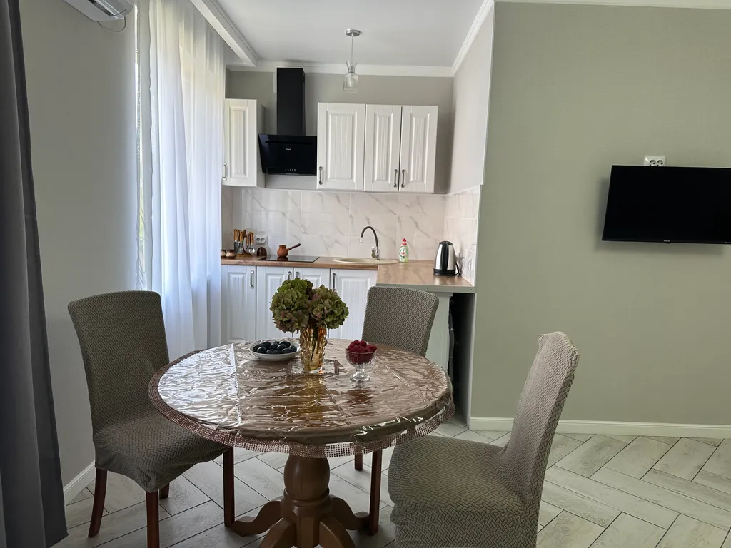 Квартира Квартира Новая уютная студия в центре у моря — Гагра