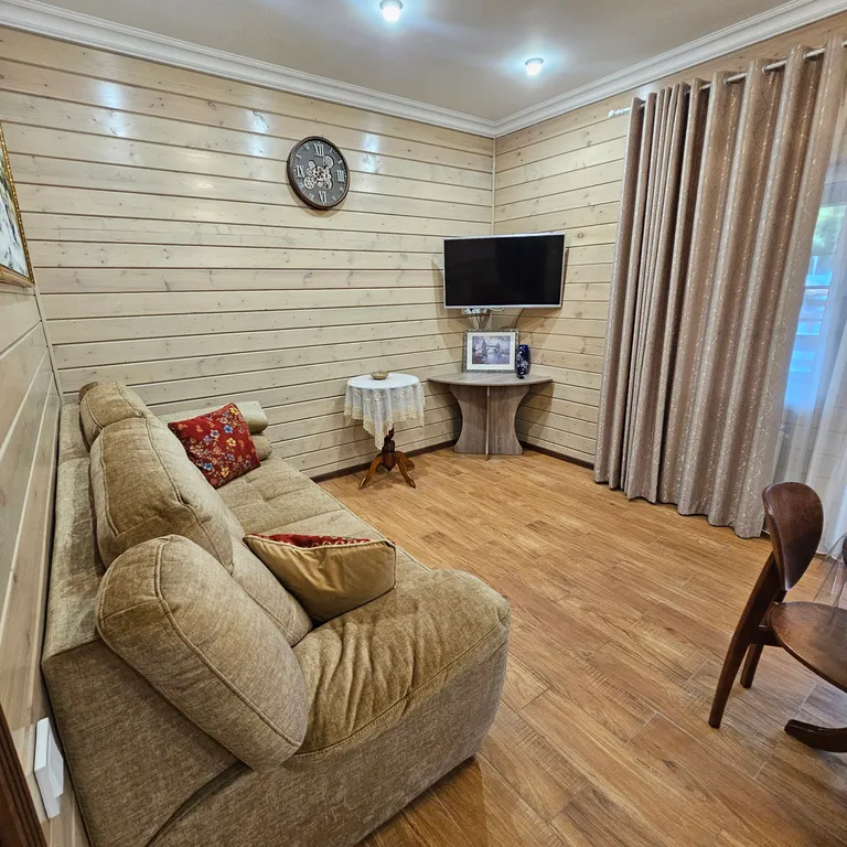 Котедж . Дом у подножия горы!