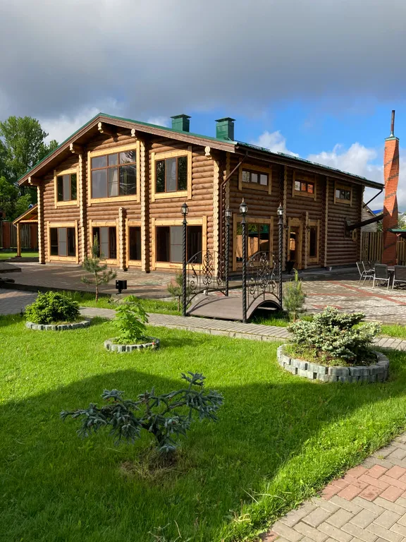 Коттедж Дом с бассейном — аренда посуточно в Псков